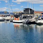 Barco-apartamento En El Nautico De 보트호텔 비고