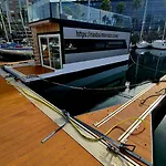 보트호텔 Barco-apartamento En El Nautico De *