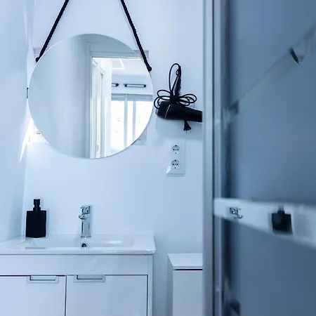 Barco-apartamento En El Nautico De *