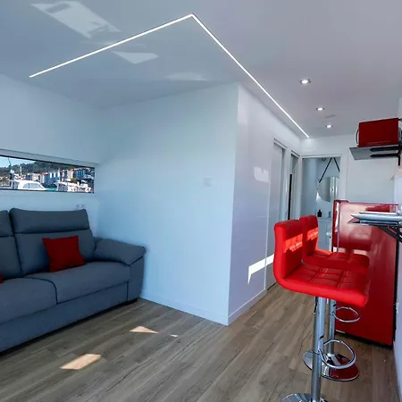 Barco-apartamento En El Nautico De ויגו