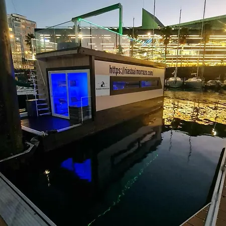 Barco-apartamento En El Nautico De Vigo