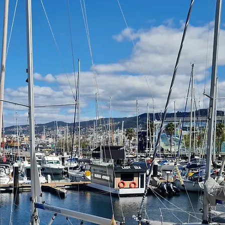 Barco-apartamento En El Nautico De Vigo
