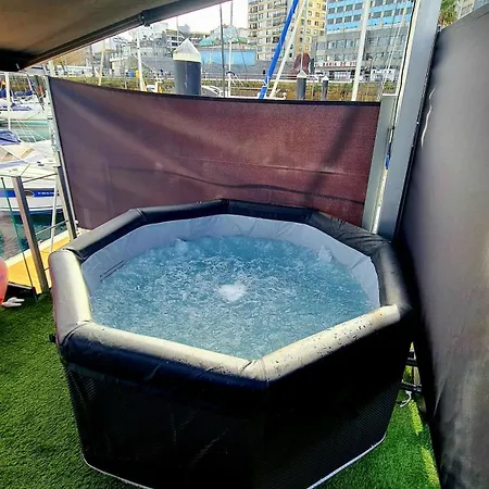 Barco-apartamento En El Nautico De * ויגו