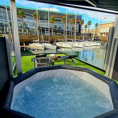 船上ホテル Barco-apartamento En El Nautico De ヴィーゴ