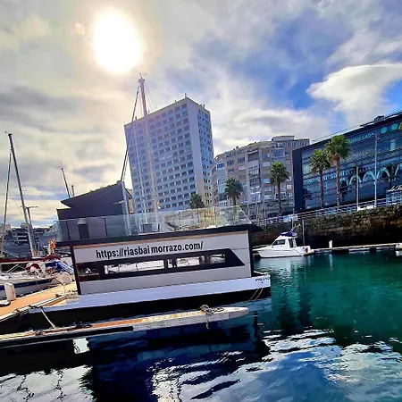 ספינת מלון Barco-apartamento En El Nautico De