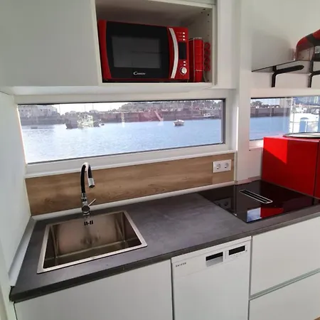 Barco-apartamento En El Nautico De ヴィーゴ