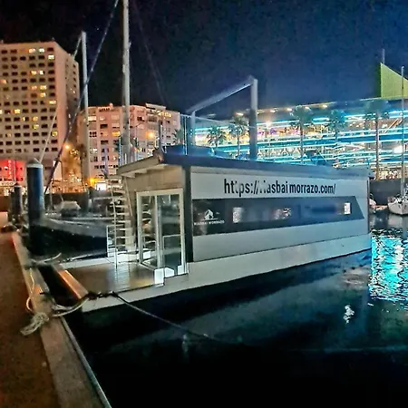 Barco-apartamento En El Nautico De
