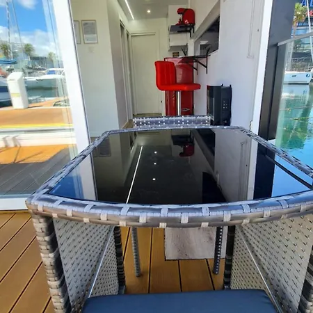 Barco-apartamento En El Nautico De * ヴィーゴ