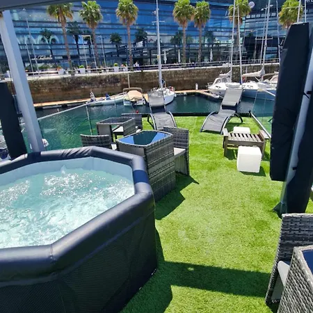 ספינת מלון Barco-apartamento En El Nautico De *