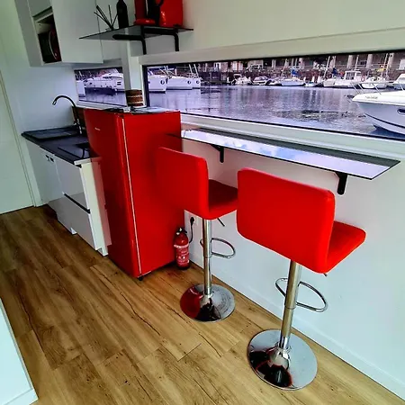 보트호텔 Barco-apartamento En El Nautico De *