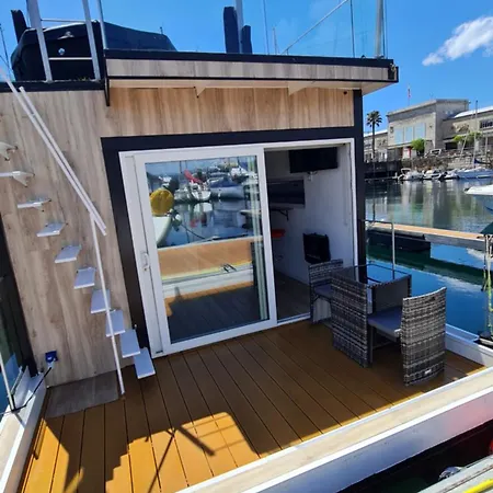 Barco-apartamento En El Nautico De ספינת מלון ויגו