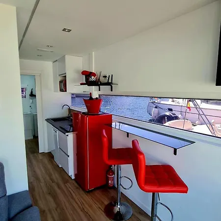 보트호텔 Barco-apartamento En El Nautico De *