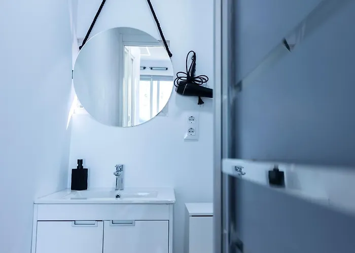 Barco-apartamento En El Nautico De *