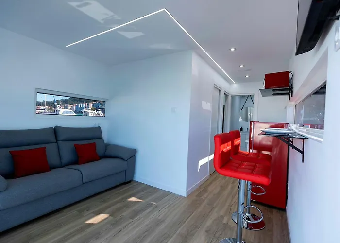 Barco-apartamento En El Nautico De Vigo