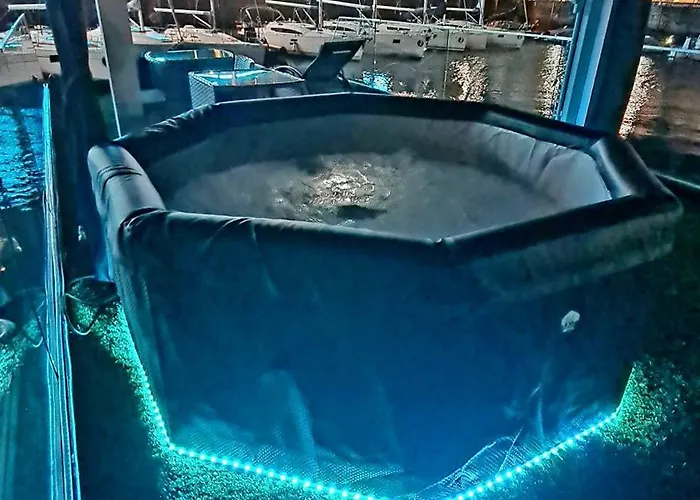 Barco-apartamento En El Nautico De Tekne Vigo