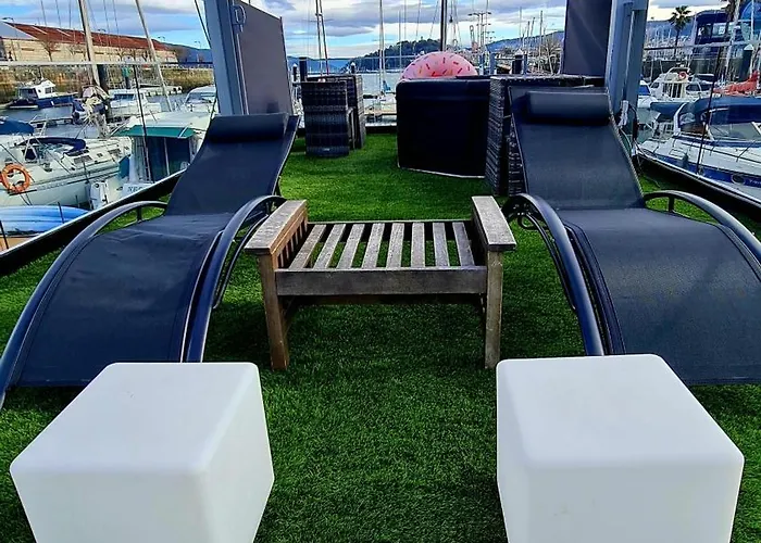 Barco-apartamento En El Nautico De Tekne