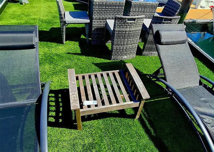 Barco-apartamento En El Nautico De Tekne