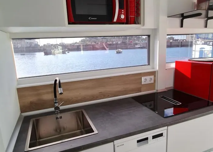 Barco-apartamento En El Nautico De Vigo