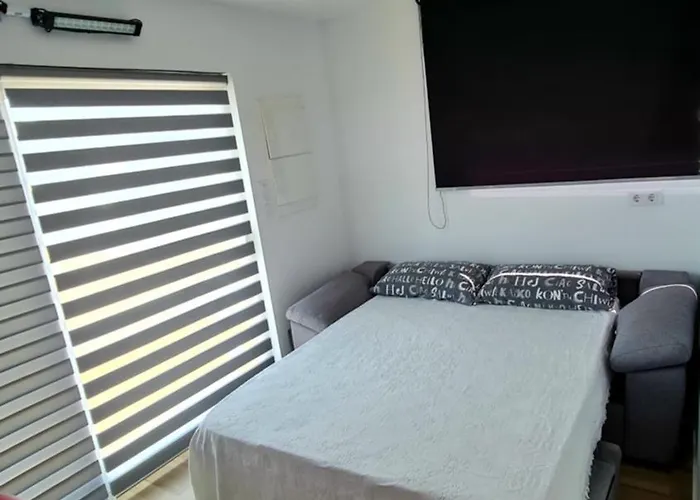 Barco-apartamento En El Nautico De Vigo