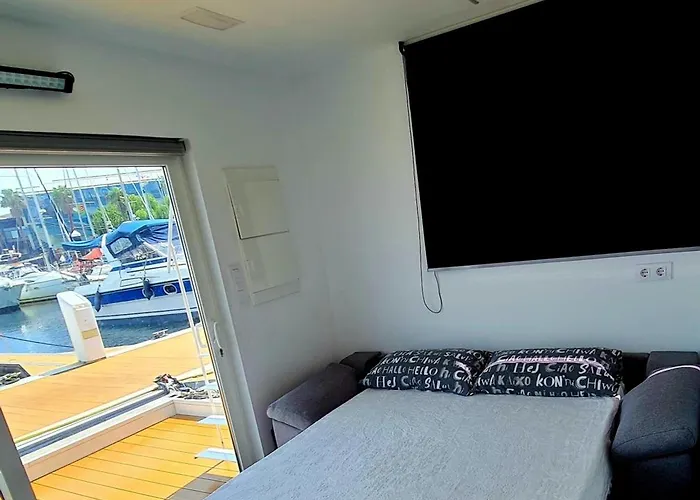 Tekne Barco-apartamento En El Nautico De