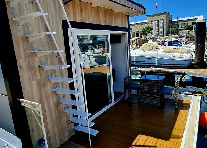 Tekne Barco-apartamento En El Nautico De